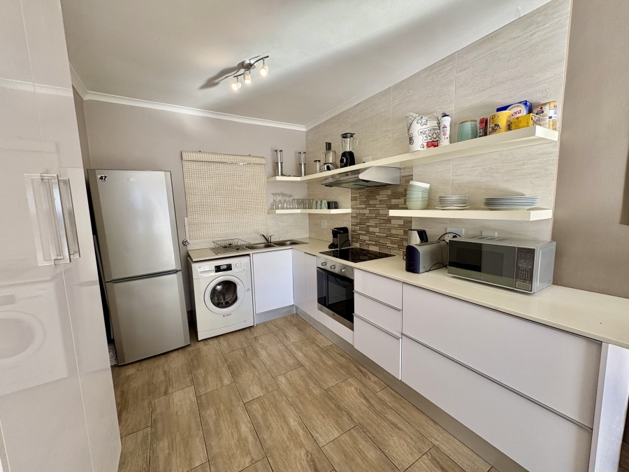 To Let 2 Bedroom Property for Rent in Big Bay Western Cape